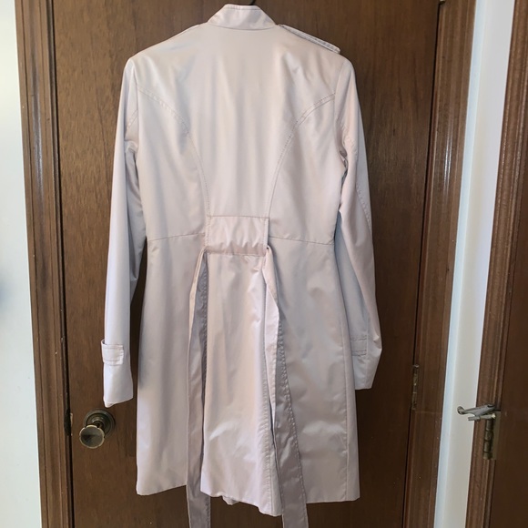 Vince Camuto belted trench coat - Picture 3 of 3